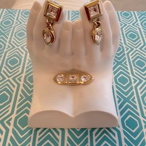 Gold and rhinestone Brooch, and pierced earrings.